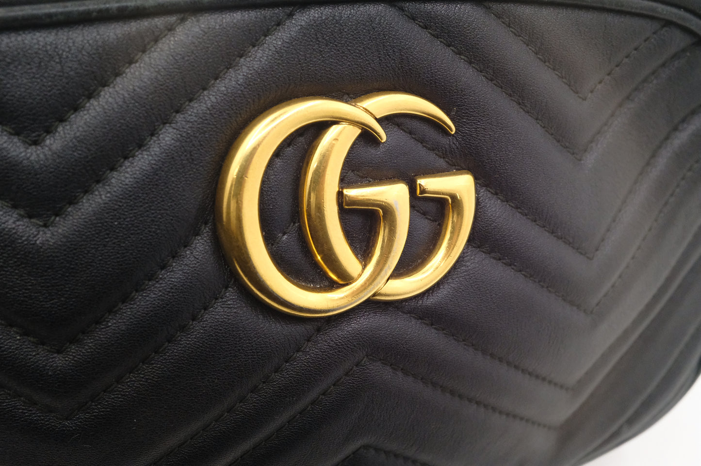 Gucci Marmont Crossbody Bag in Black Leather