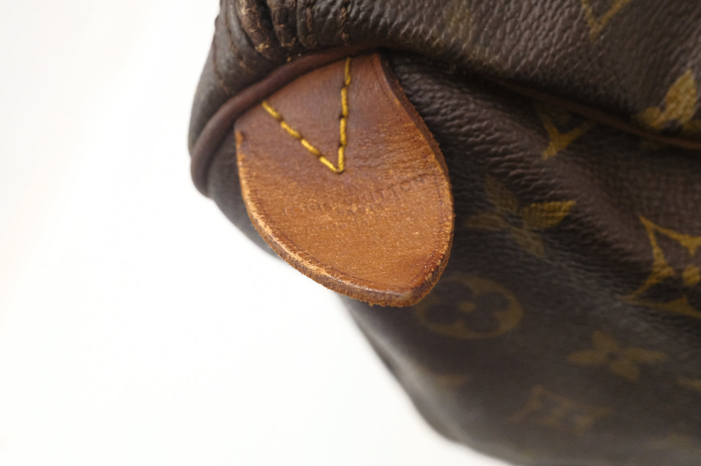Louis Vuitton Speedy 35 in Monogram Canvas