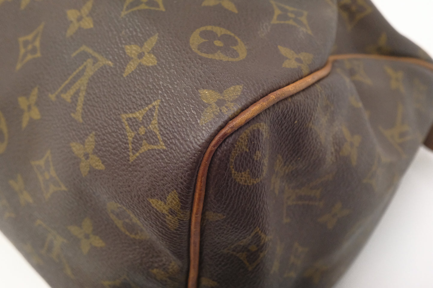 Louis Vuitton Speedy 35 in Monogram Canvas