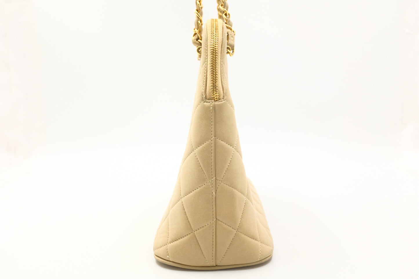 Chanel Chain Shoulder Bag in Beige Matelassé Leather