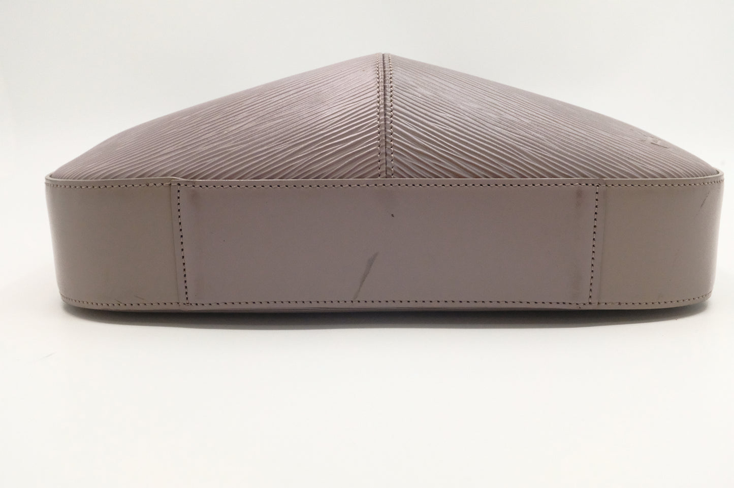 Louis Vuitton Reverie in Lilac Epi Leather