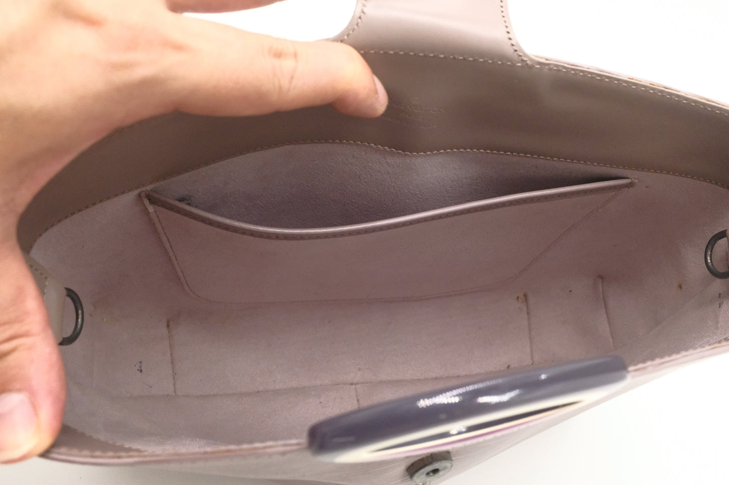 Louis Vuitton Reverie in Lilac Epi Leather