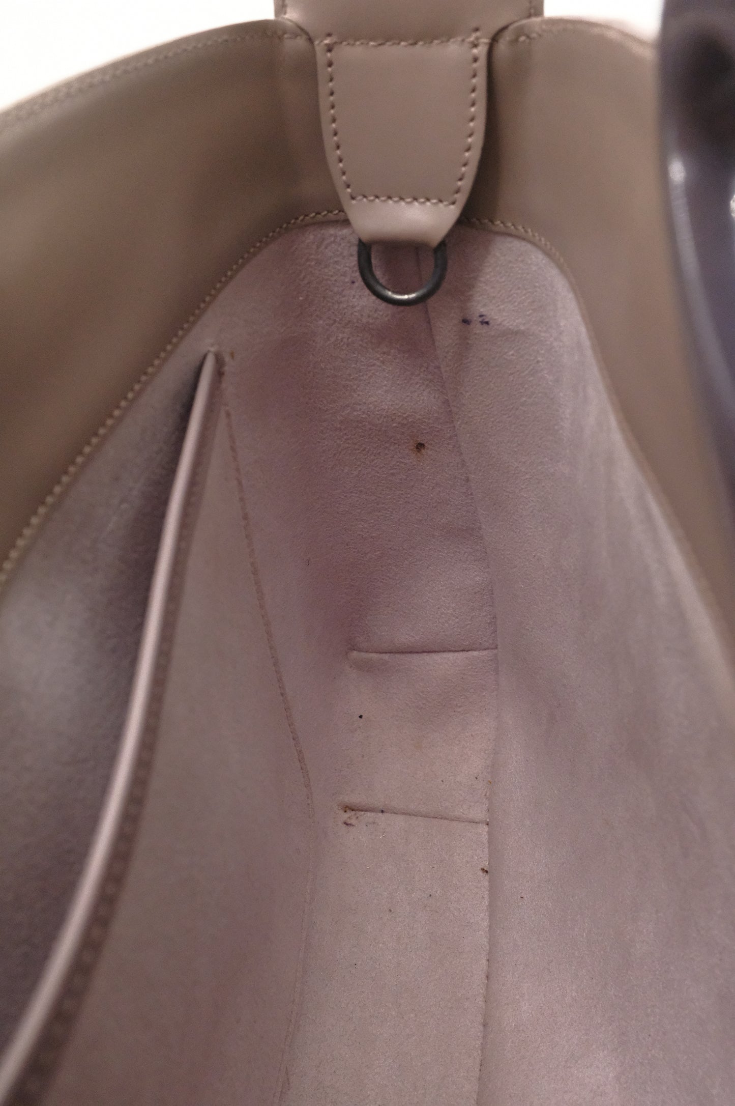 Louis Vuitton Reverie in Lilac Epi Leather