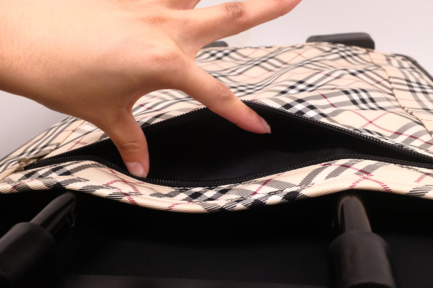 Burberry Luggage in Brown Checked Canvas