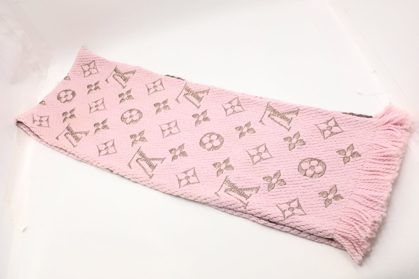 Louis Vuitton Logomania Scarf in Pink Wool