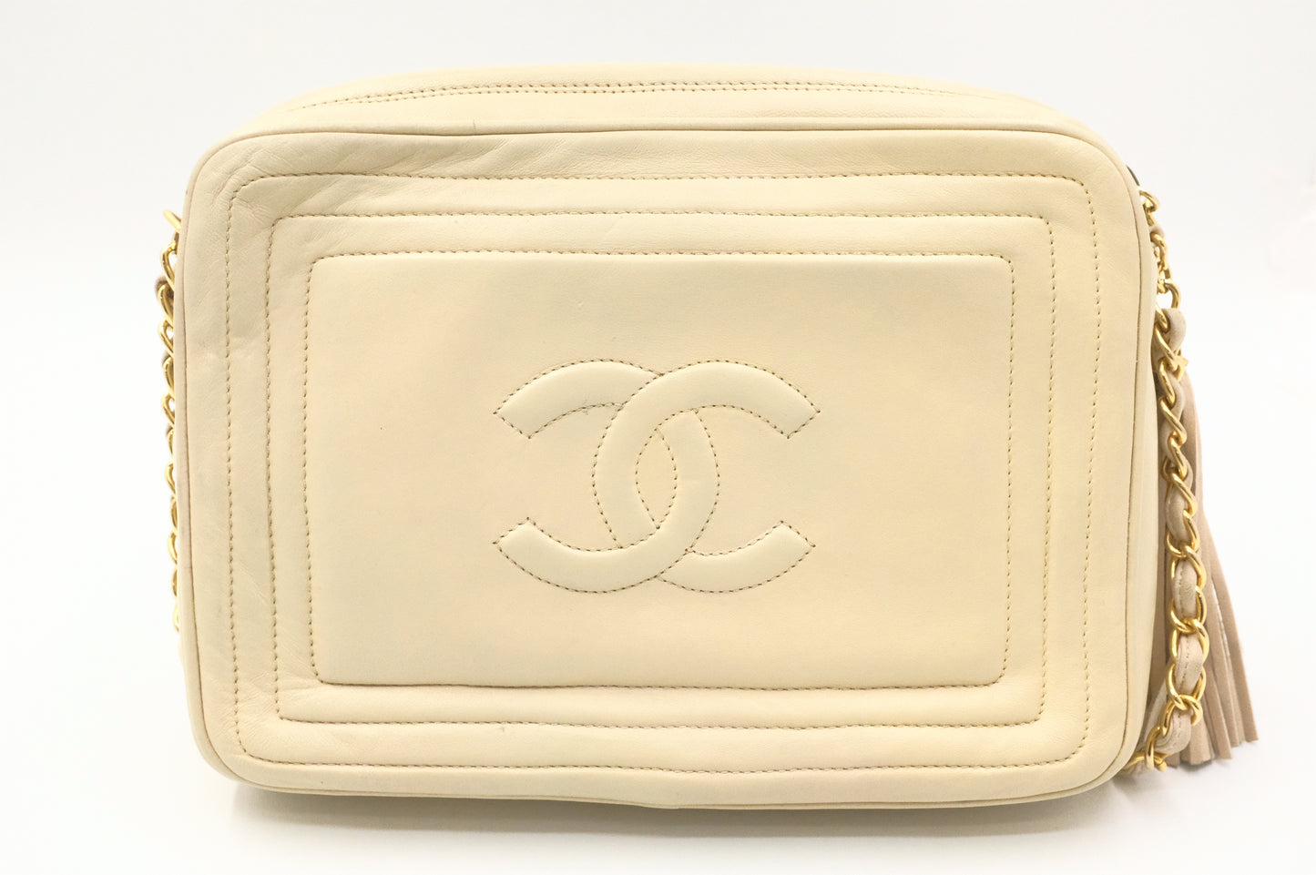 Chanel Chain Shoulder Bag in Beige Leather