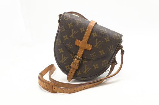 Louis Vuitton Chantilly PM in Monogram Canvas