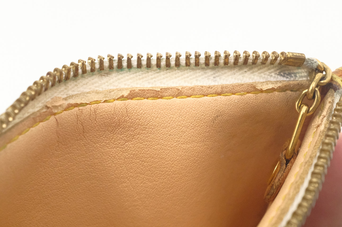 Louis Vuitton Pochette Cles in White Multicolor Monogram Canvas