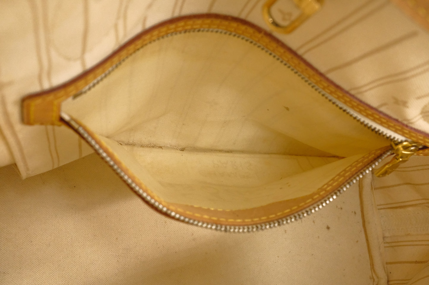 Louis Vuitton Neverfull PM in Damier Azur Canvas