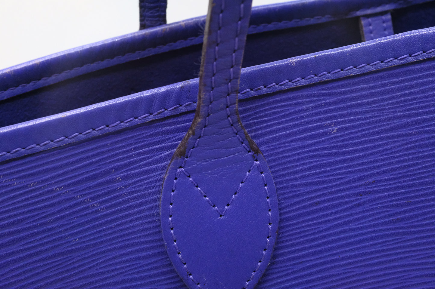 Louis Vuitton Neverfull MM in Purple Epi Leather