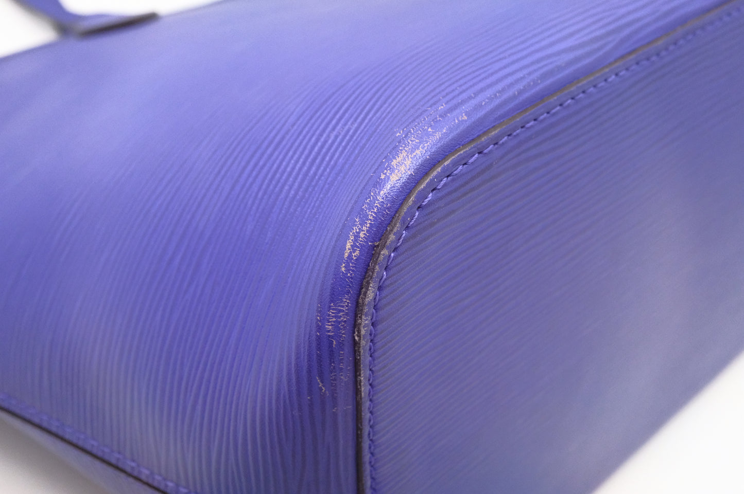 Louis Vuitton Neverfull MM in Purple Epi Leather