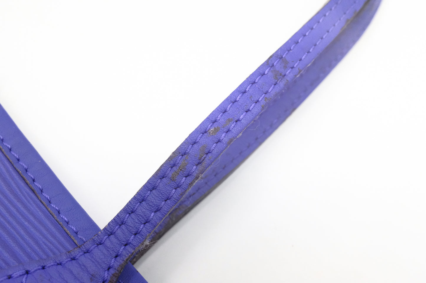 Louis Vuitton Neverfull MM in Purple Epi Leather