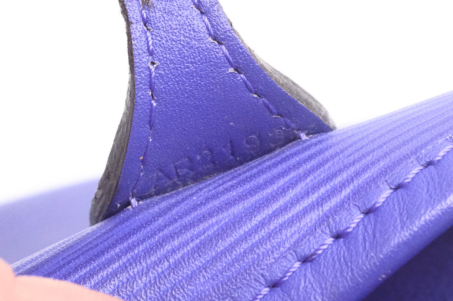 Louis Vuitton Neverfull MM in Purple Epi Leather