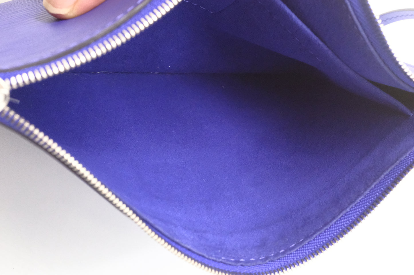 Louis Vuitton Neverfull MM in Purple Epi Leather