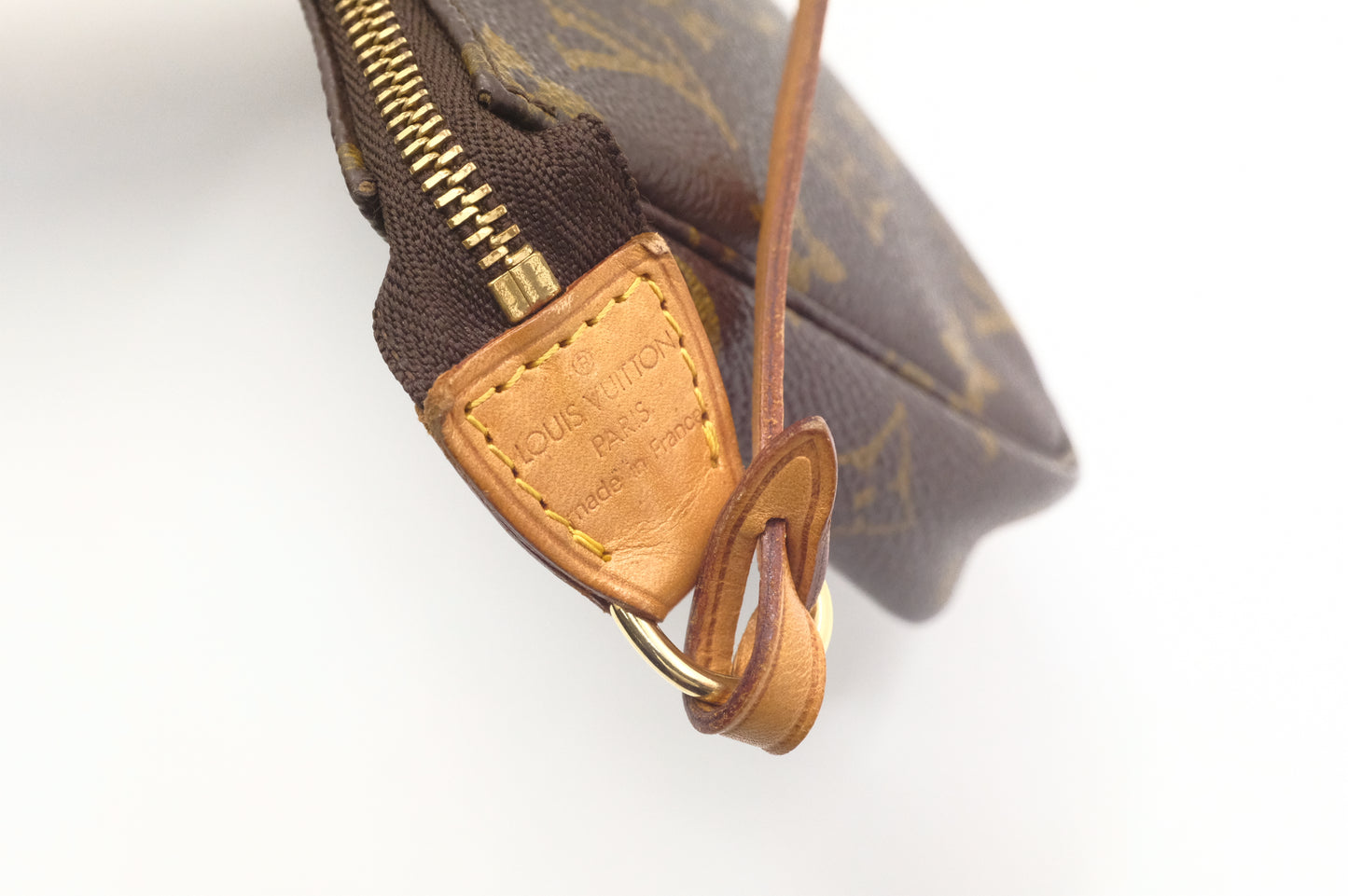 Louis Vuitton Pochette Accessoires in Monogram Canvas
