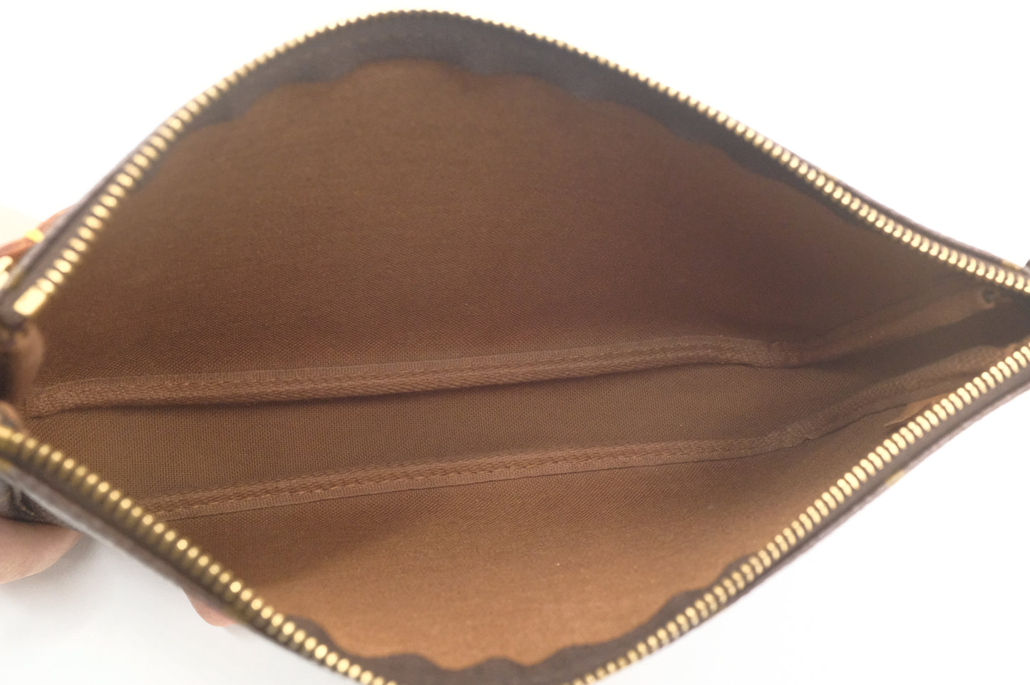 Louis Vuitton Pochette Accessoires in Monogram Canvas
