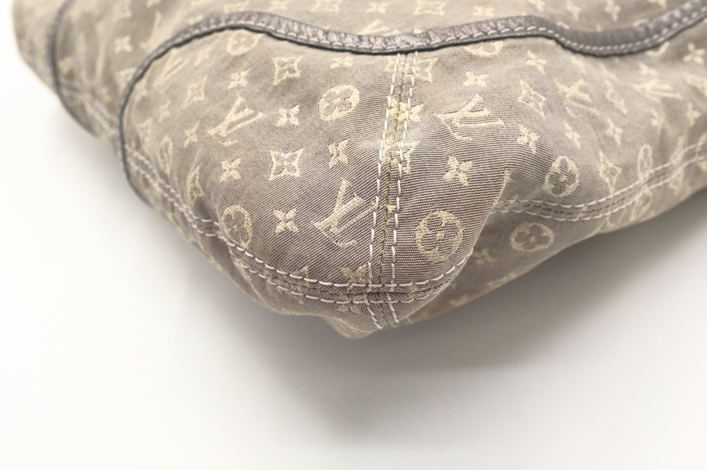 Louis Vuitton Besace Angele in Gray Minilin Canvas and Metallic Silver Leather