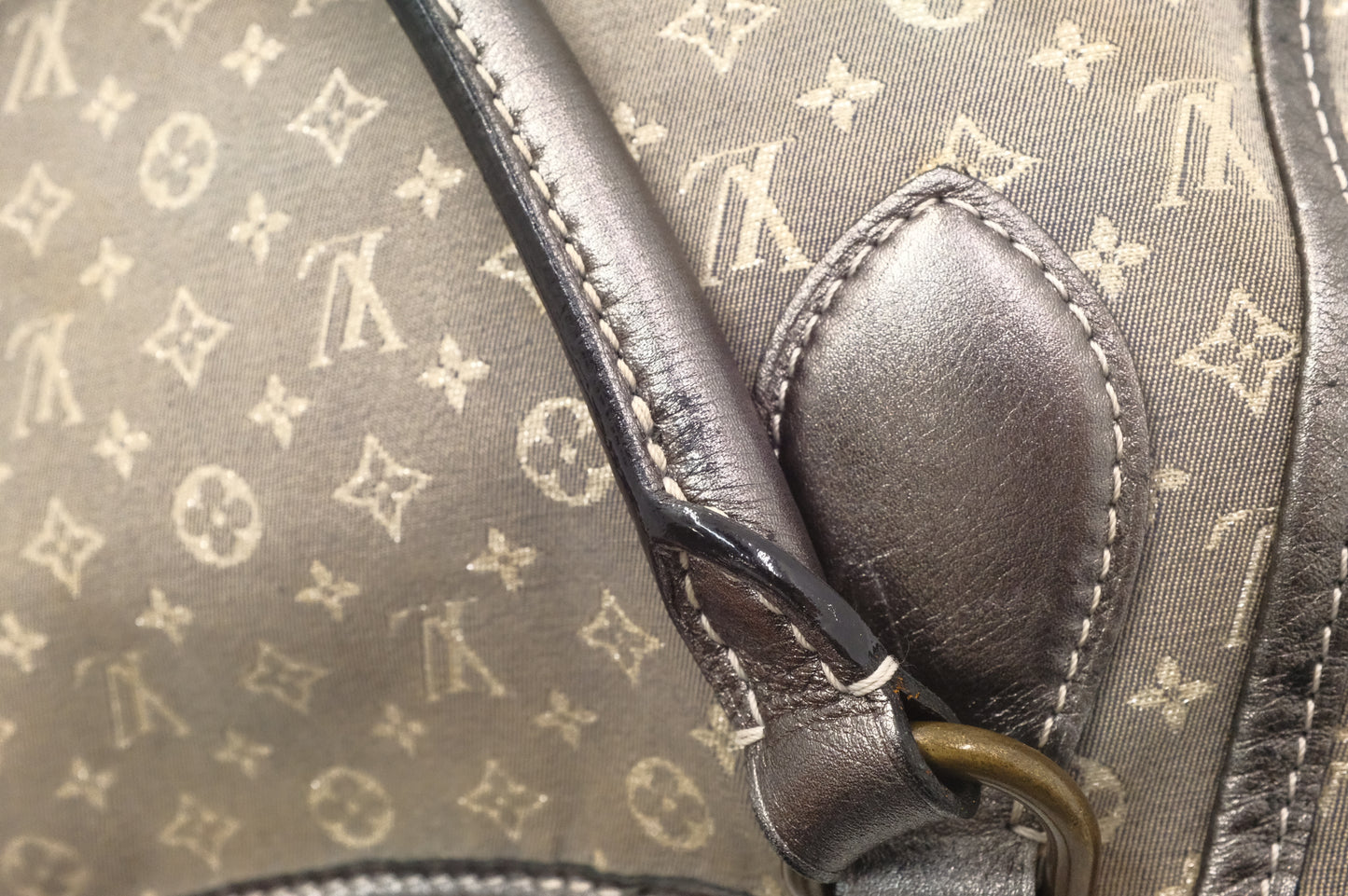 Louis Vuitton Besace Angele in Gray Minilin Canvas and Metallic Silver Leather