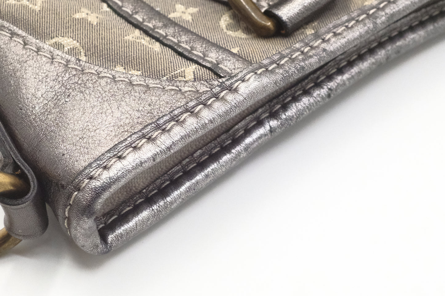 Louis Vuitton Besace Angele in Gray Minilin Canvas and Metallic Silver Leather
