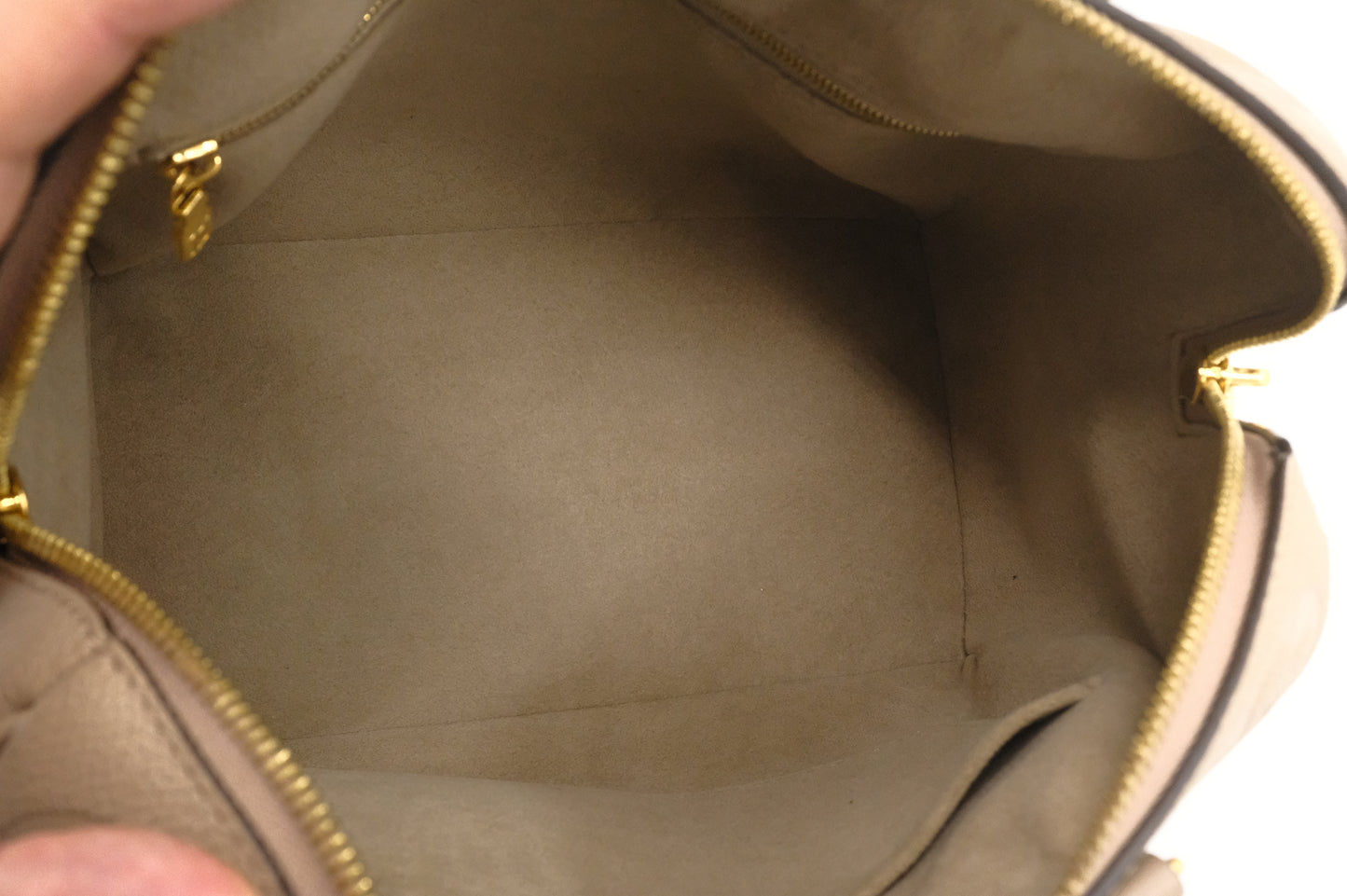 Louis Vuitton Speedy 25 in Beige Turtledove Leather