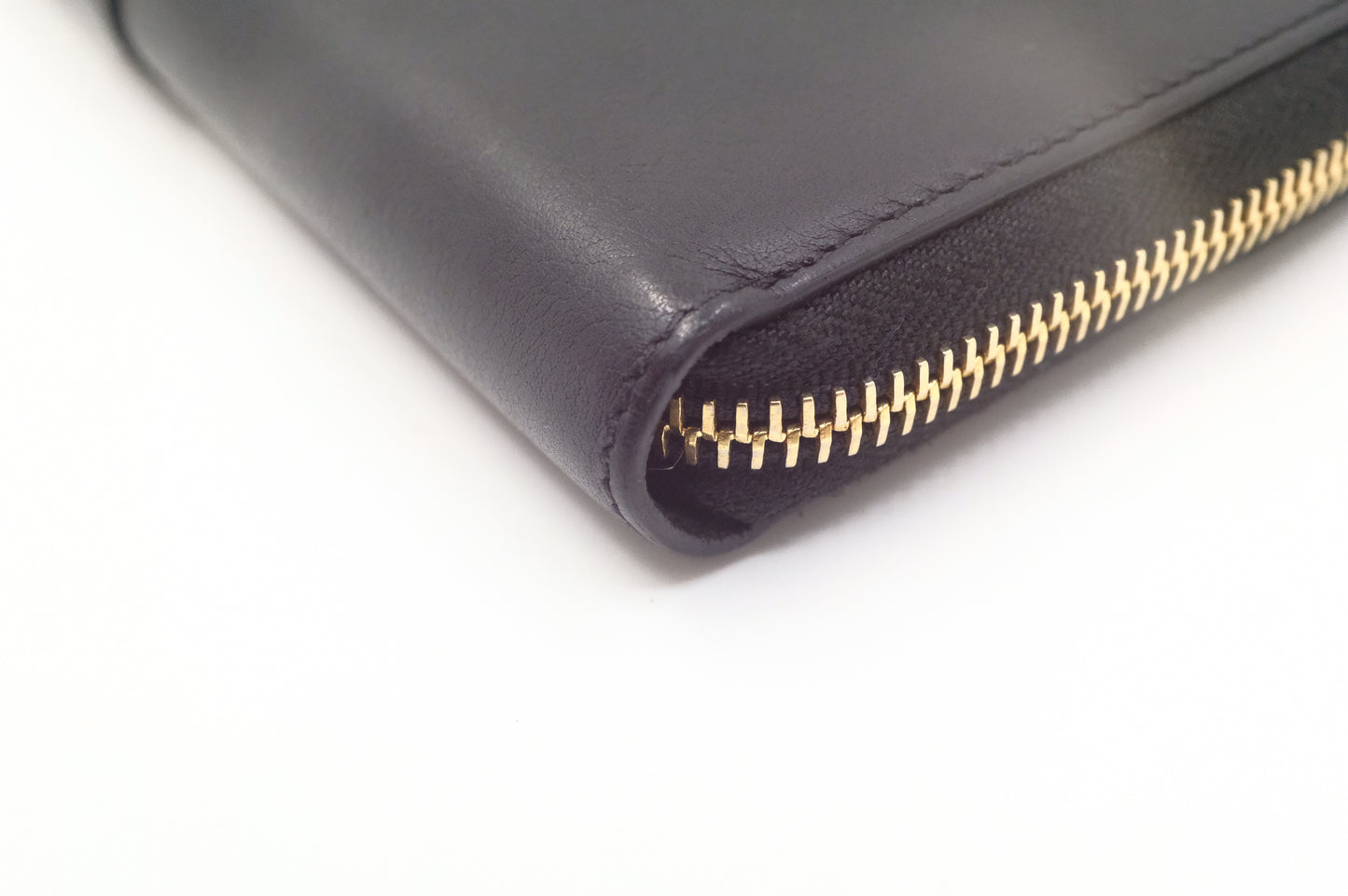 YSL Saint Laurent Zippy Wallet in Black Leather