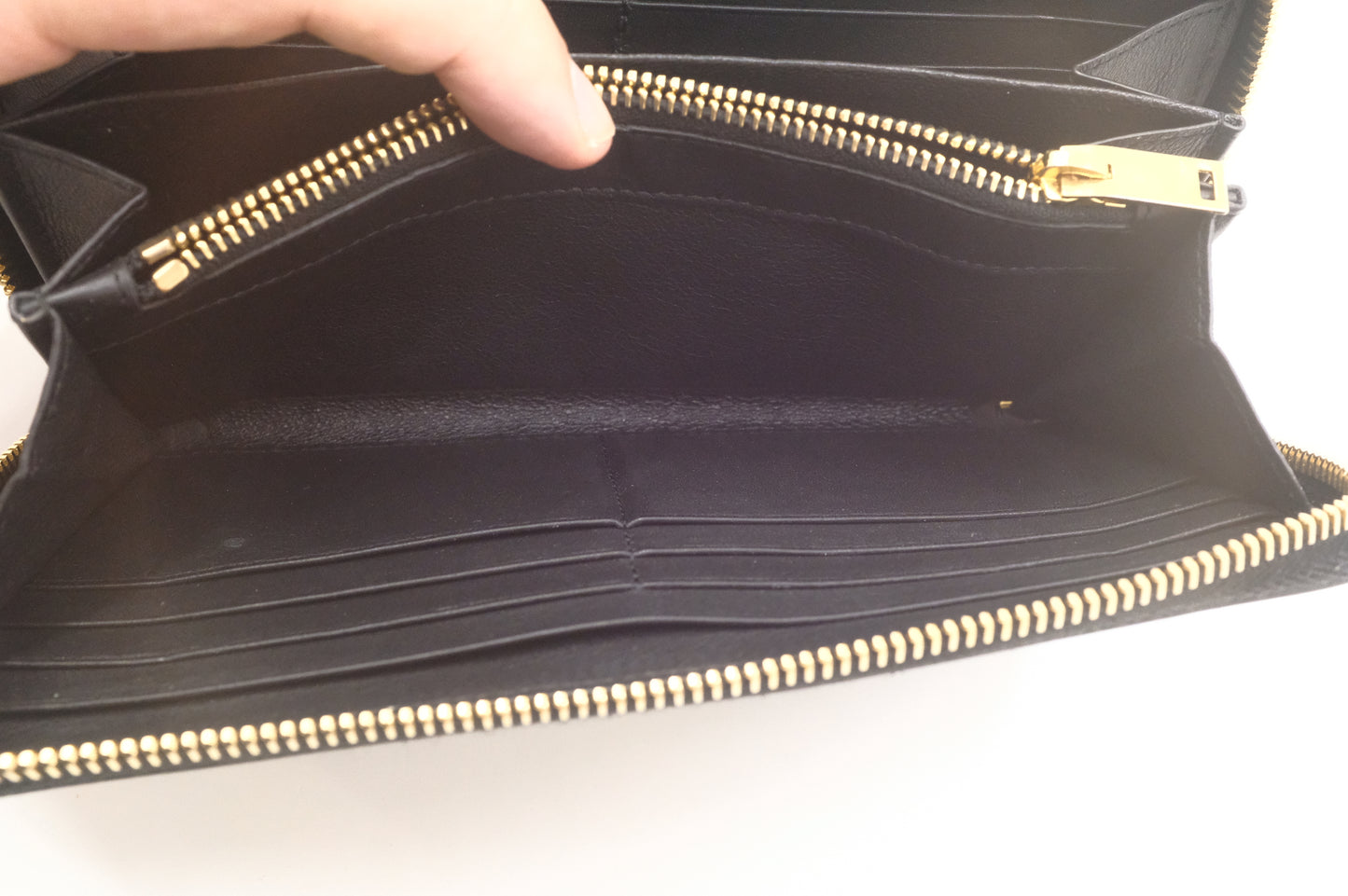 YSL Saint Laurent Zippy Wallet in Black Leather