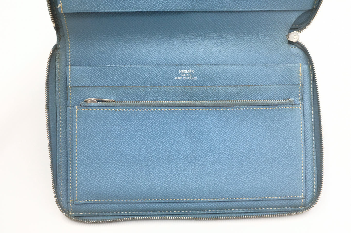 Hermes Globetrotter Zip Agenda in Blue Leather