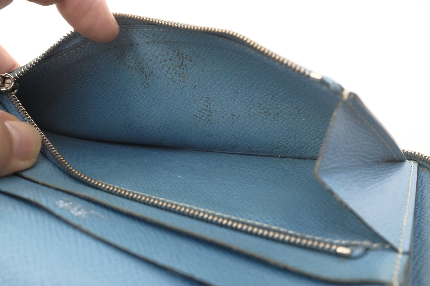 Hermes Globetrotter Zip Agenda in Blue Leather