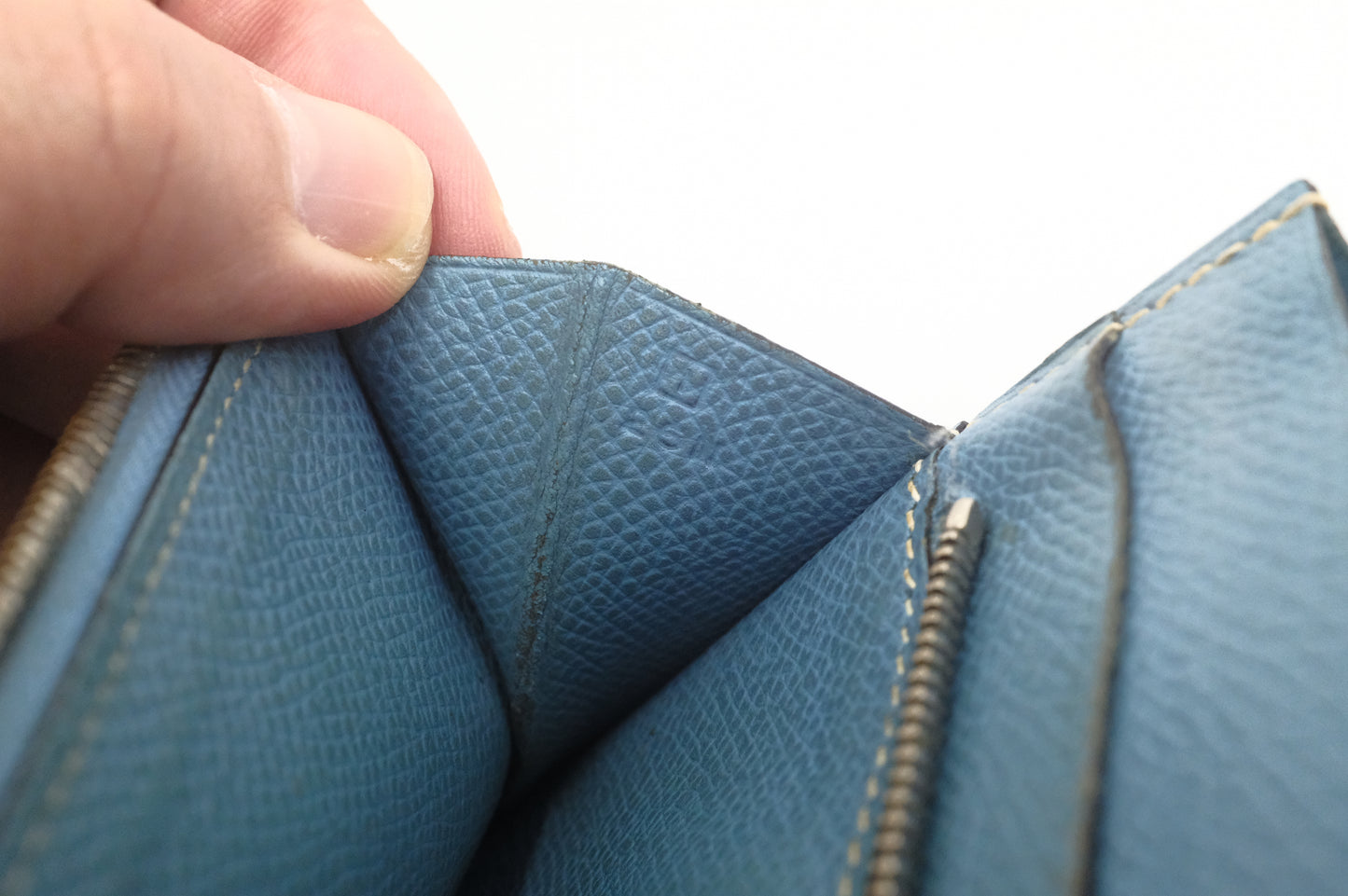 Hermes Globetrotter Zip Agenda in Blue Leather