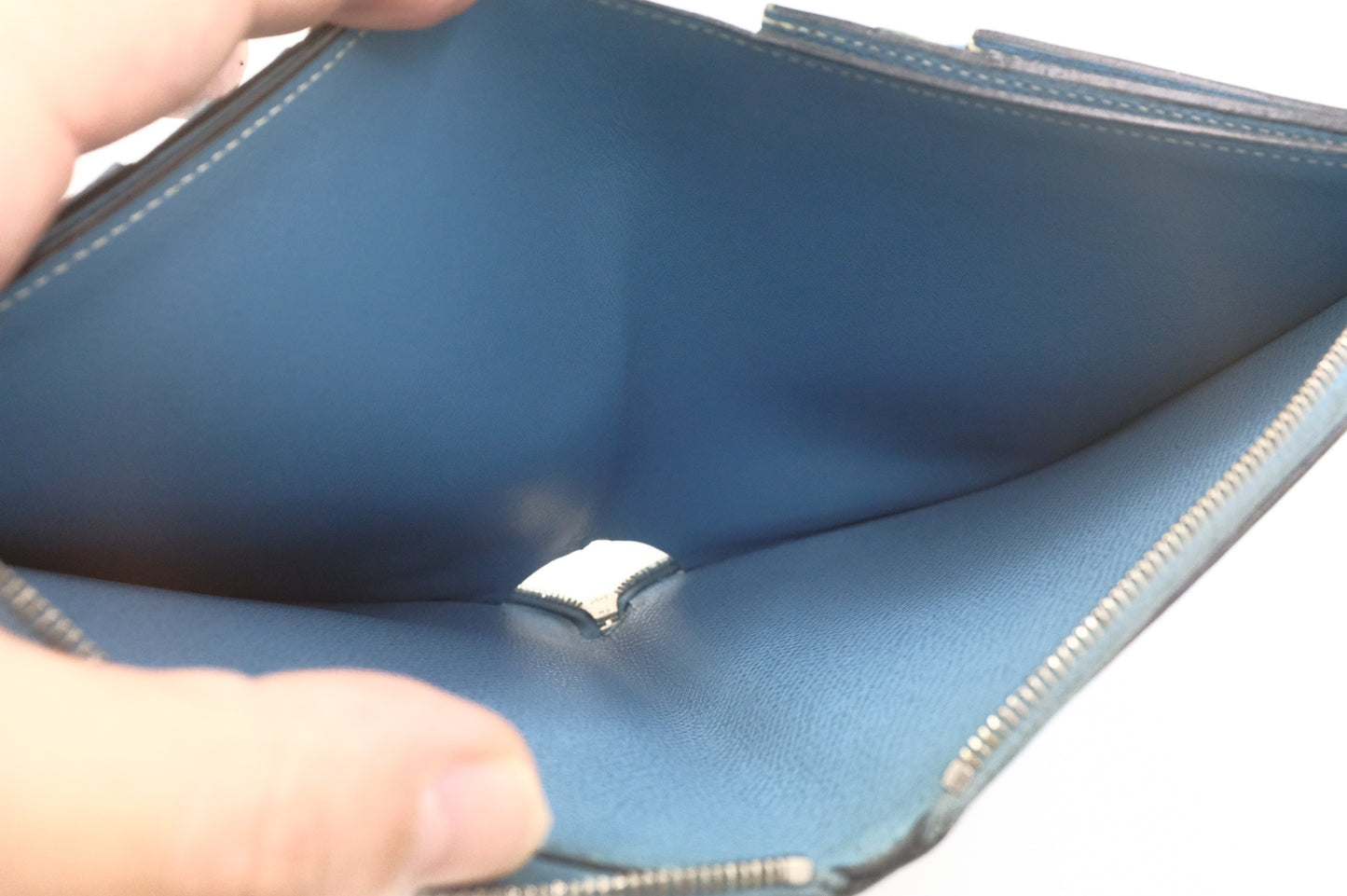 Hermes Globetrotter Zip Agenda in Blue Leather