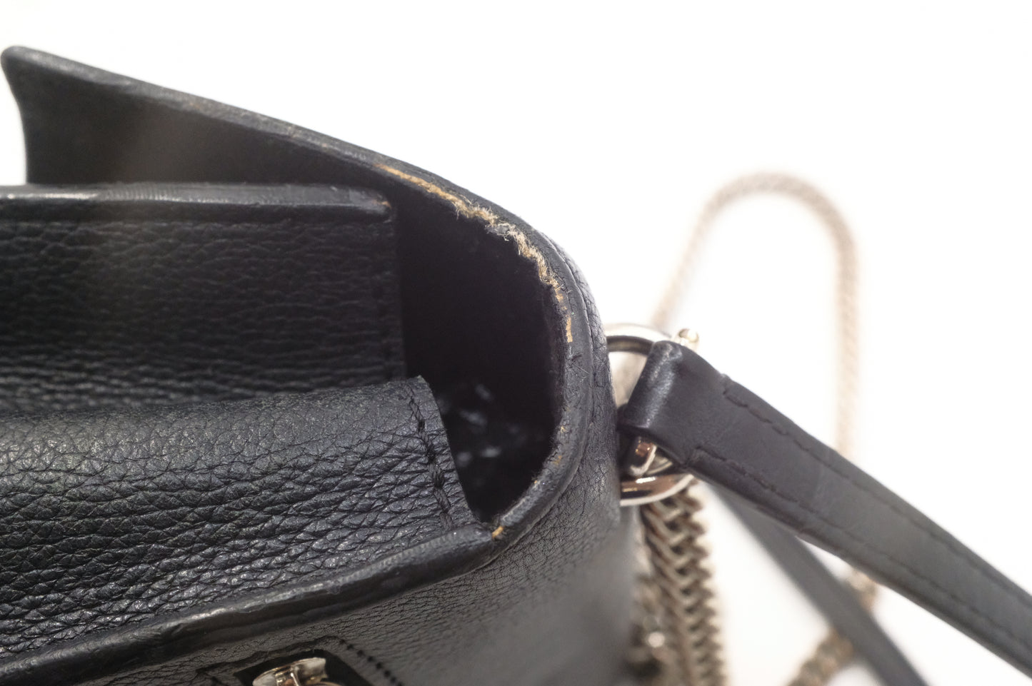 Louis Vuitton MyLockMe Chain Pochette in Black Leather
