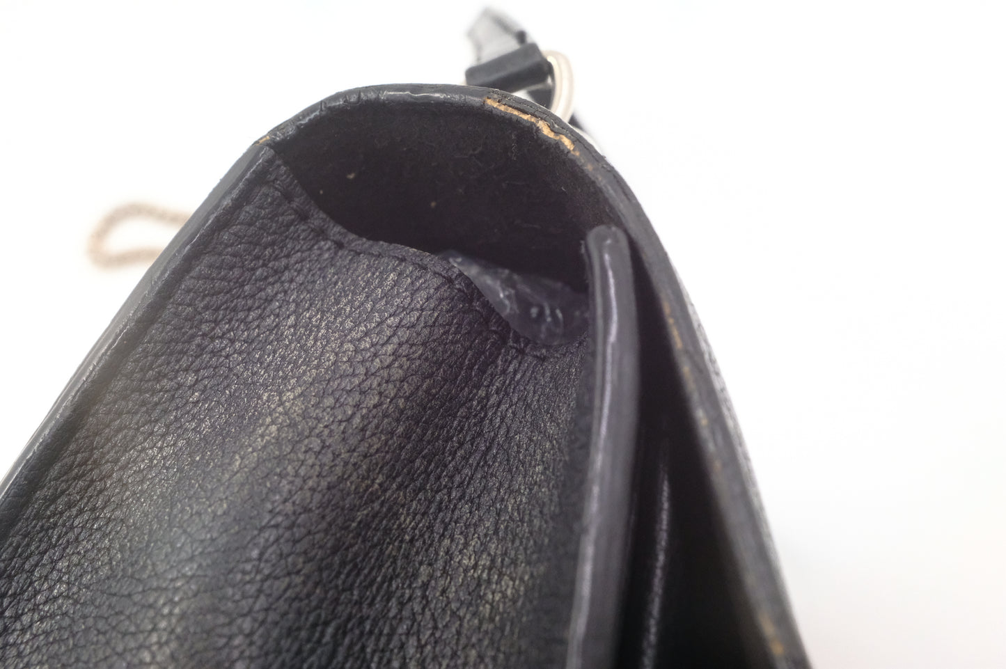 Louis Vuitton MyLockMe Chain Pochette in Black Leather