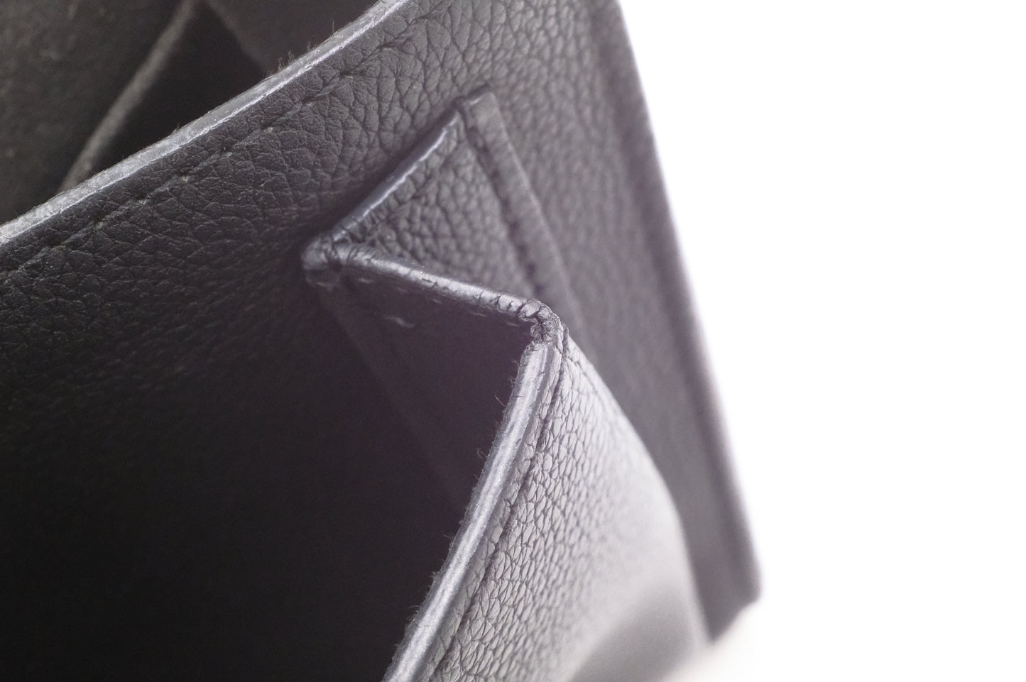 Louis Vuitton MyLockMe Chain Pochette in Black Leather