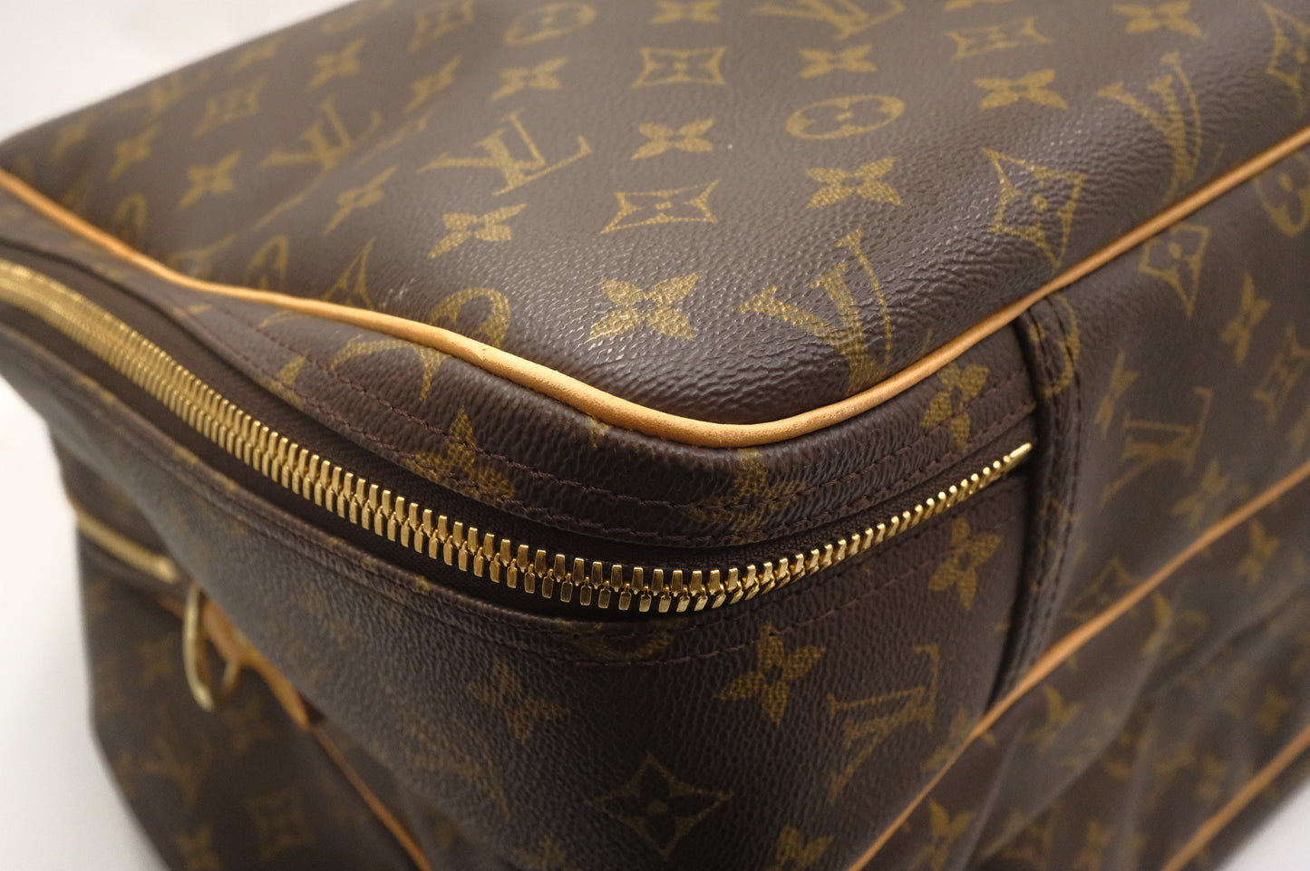 Louis Vuitton Alize 3 Pouches in Monogram Canvas