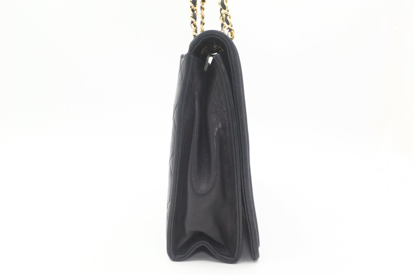 Chanel Shoulder Bag in Black Matelasse Lambskin Leather