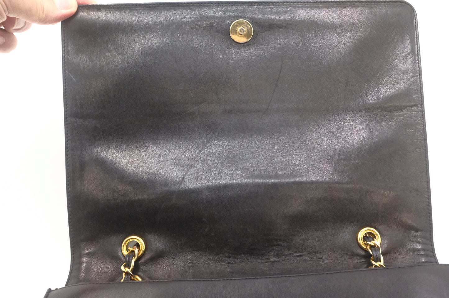 Chanel Shoulder Bag in Black Matelasse Lambskin Leather