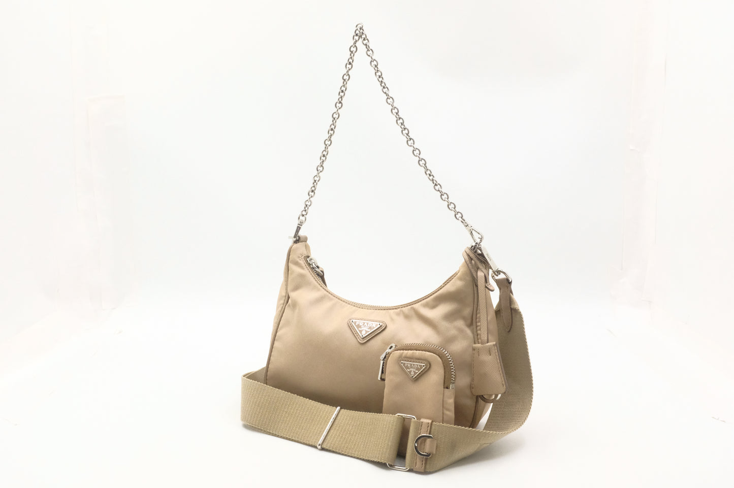 Prada Re-Edition 2005 in Beige Nylon