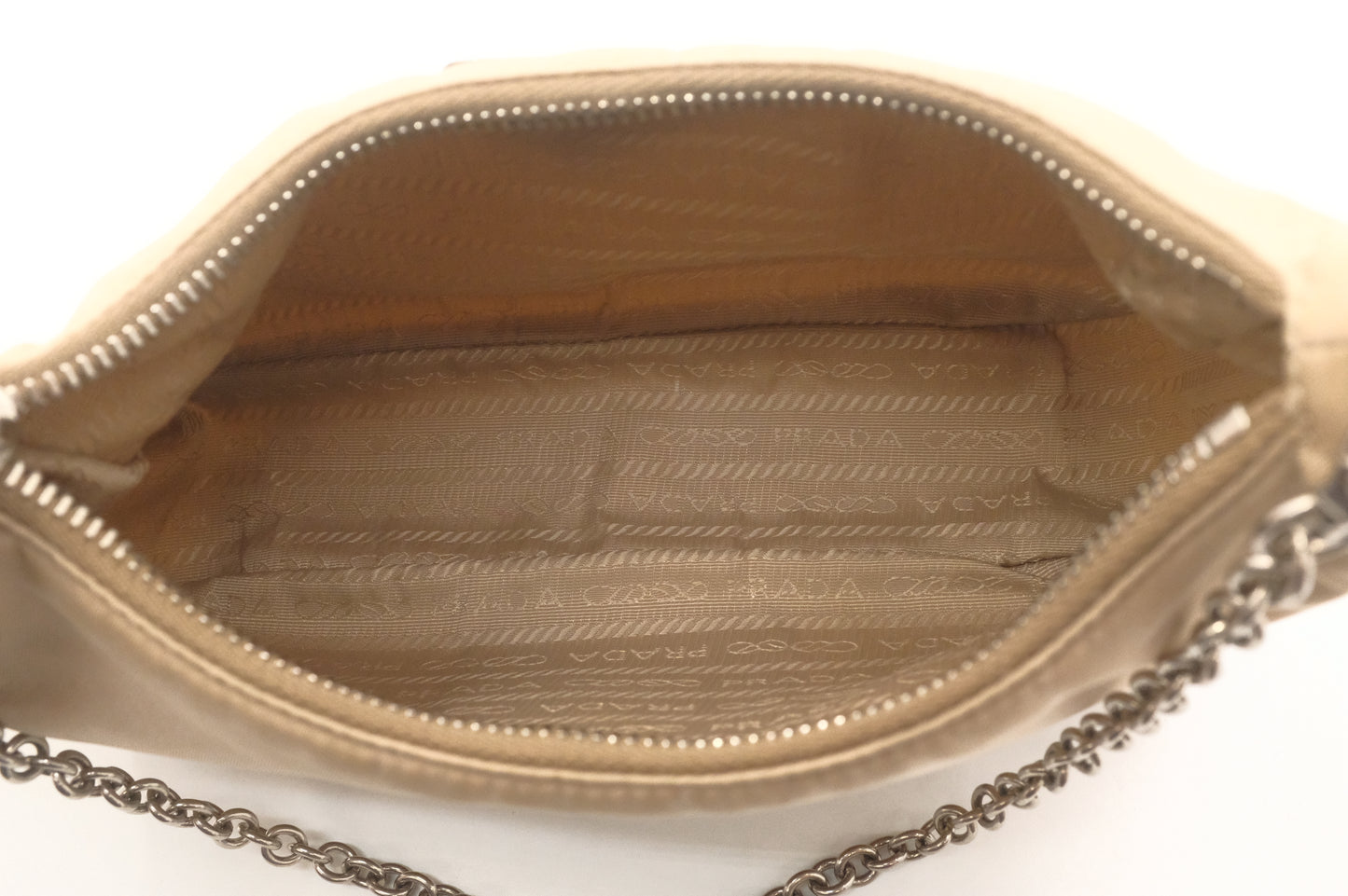 Prada Re-Edition 2005 in Beige Nylon