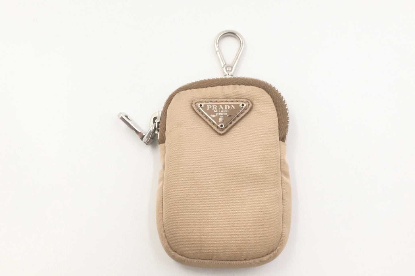 Prada Re-Edition 2005 in Beige Nylon