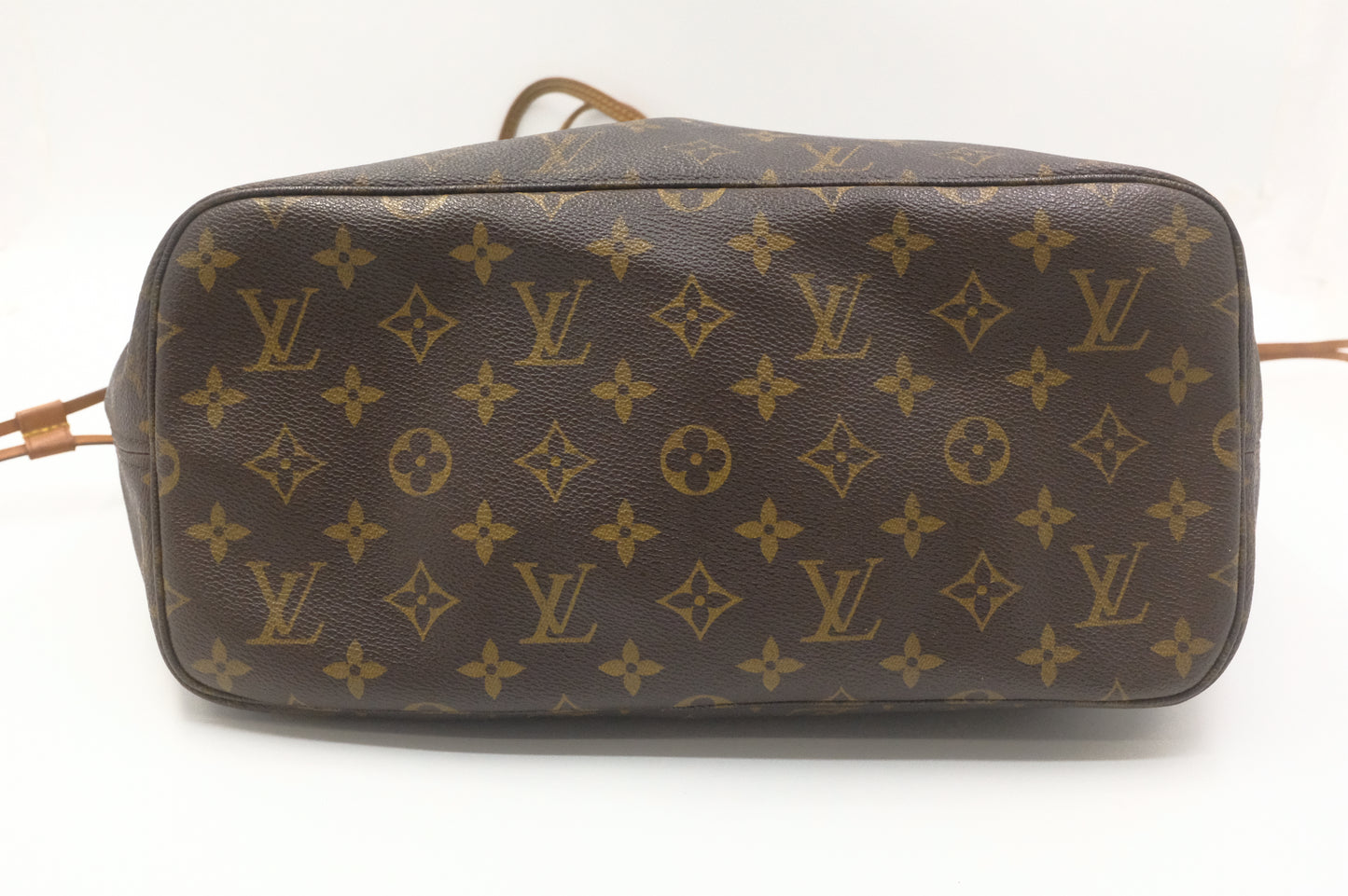 Louis Vuitton Neverfull MM in Monogram Canvas