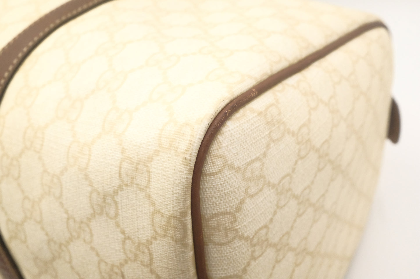Gucci Boston Bag in Ivory GG Supreme Canvas