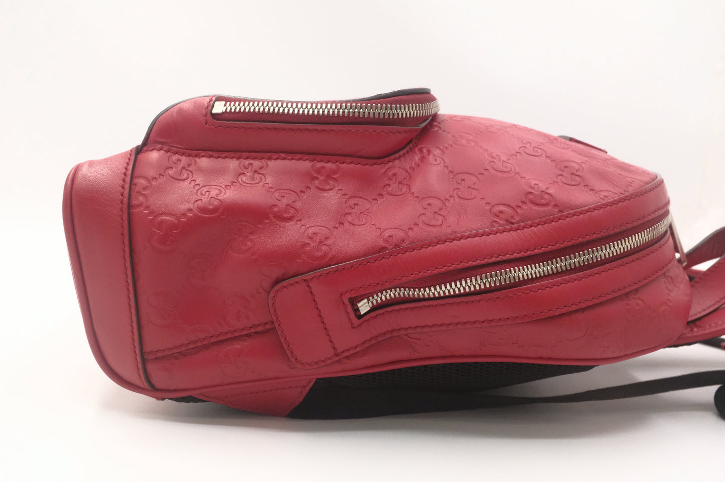 Gucci Backpack in Red Guccissima Leather