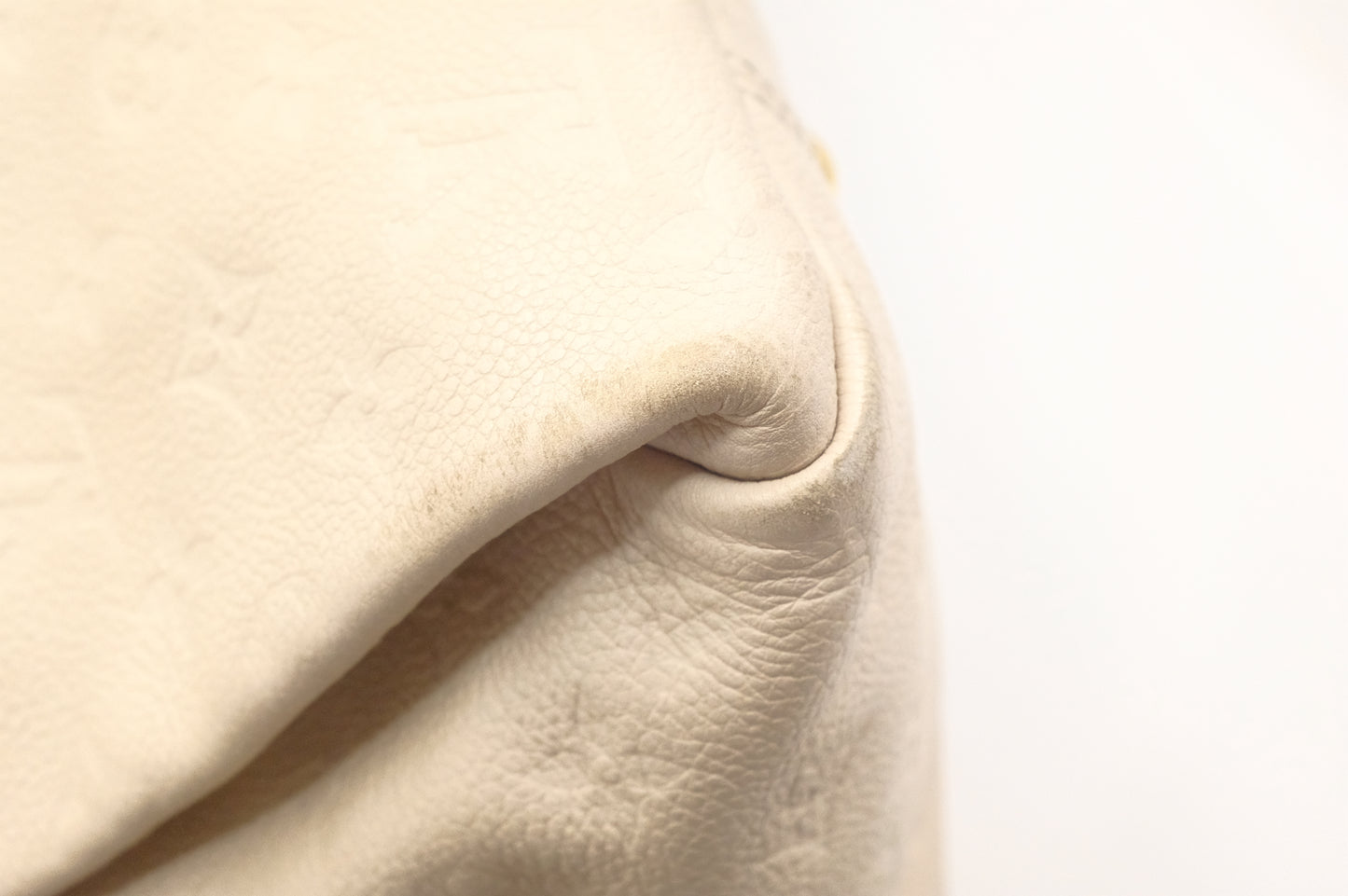 Artsy MM in Neige Empreinte Leather