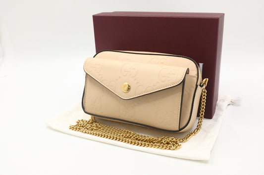 Gucci Mini Shoulder Bag in Ivory Leather