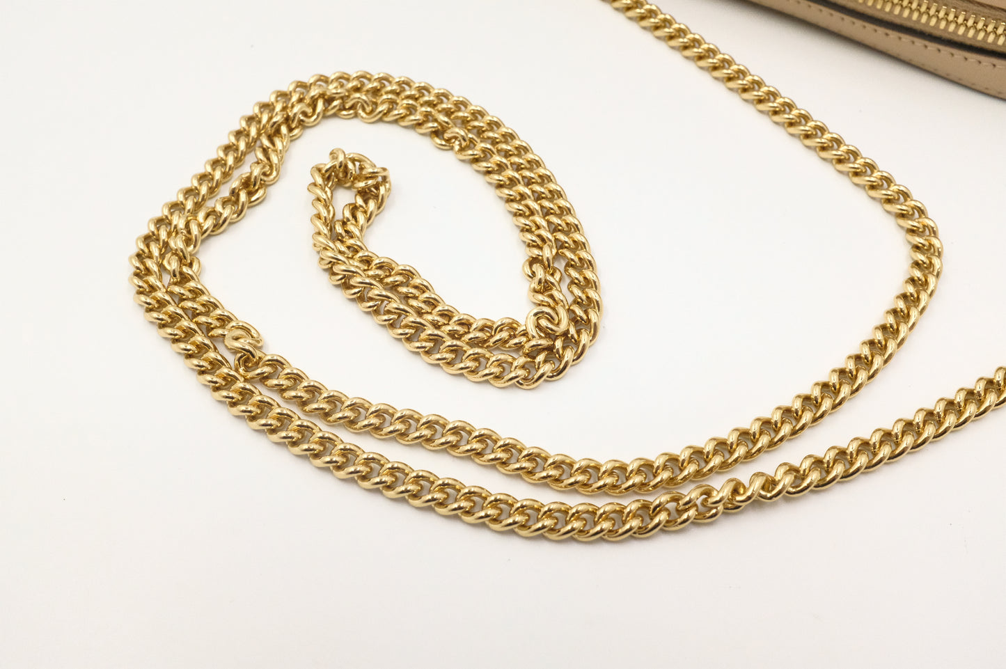 Gucci Mini Shoulder Bag in Ivory Leather