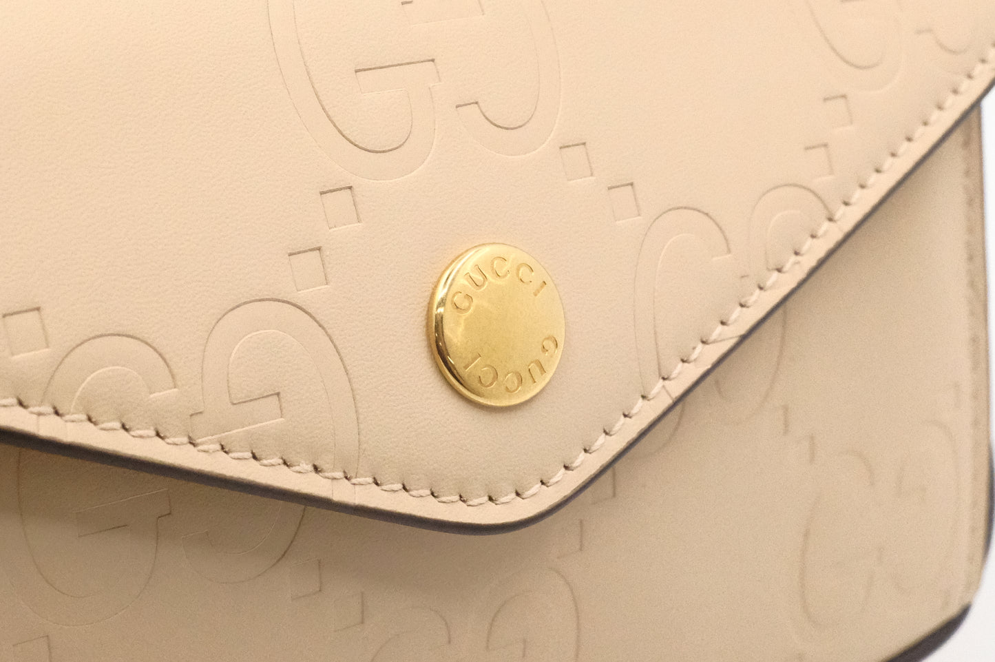 Gucci Mini Shoulder Bag in Ivory Leather