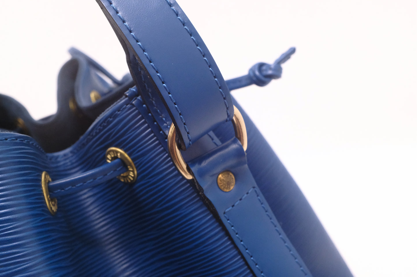 Louis Vuitton Noe in Blue Epi Leather