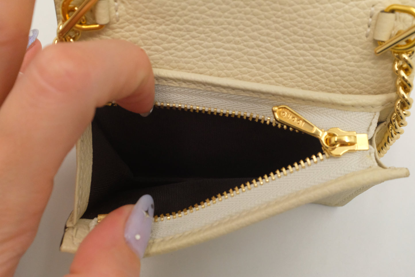 Gucci Zumi Chain Wallet in Cream Leather