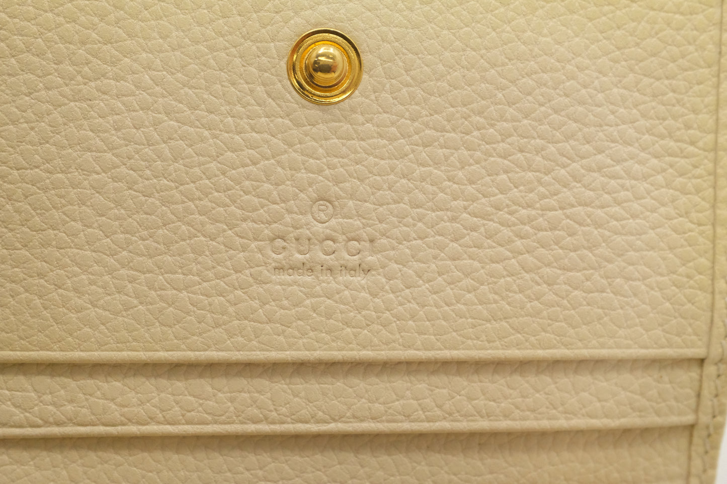 Gucci Zumi Chain Wallet in Cream Leather