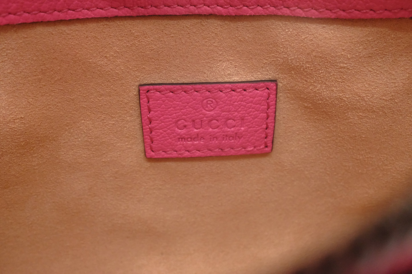 Gucci Small Aphrodite in Pink Leather